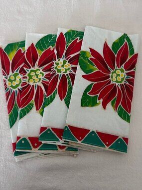 Set of 4 Batik Pointsettia Cotton Napkins Excellent Condition